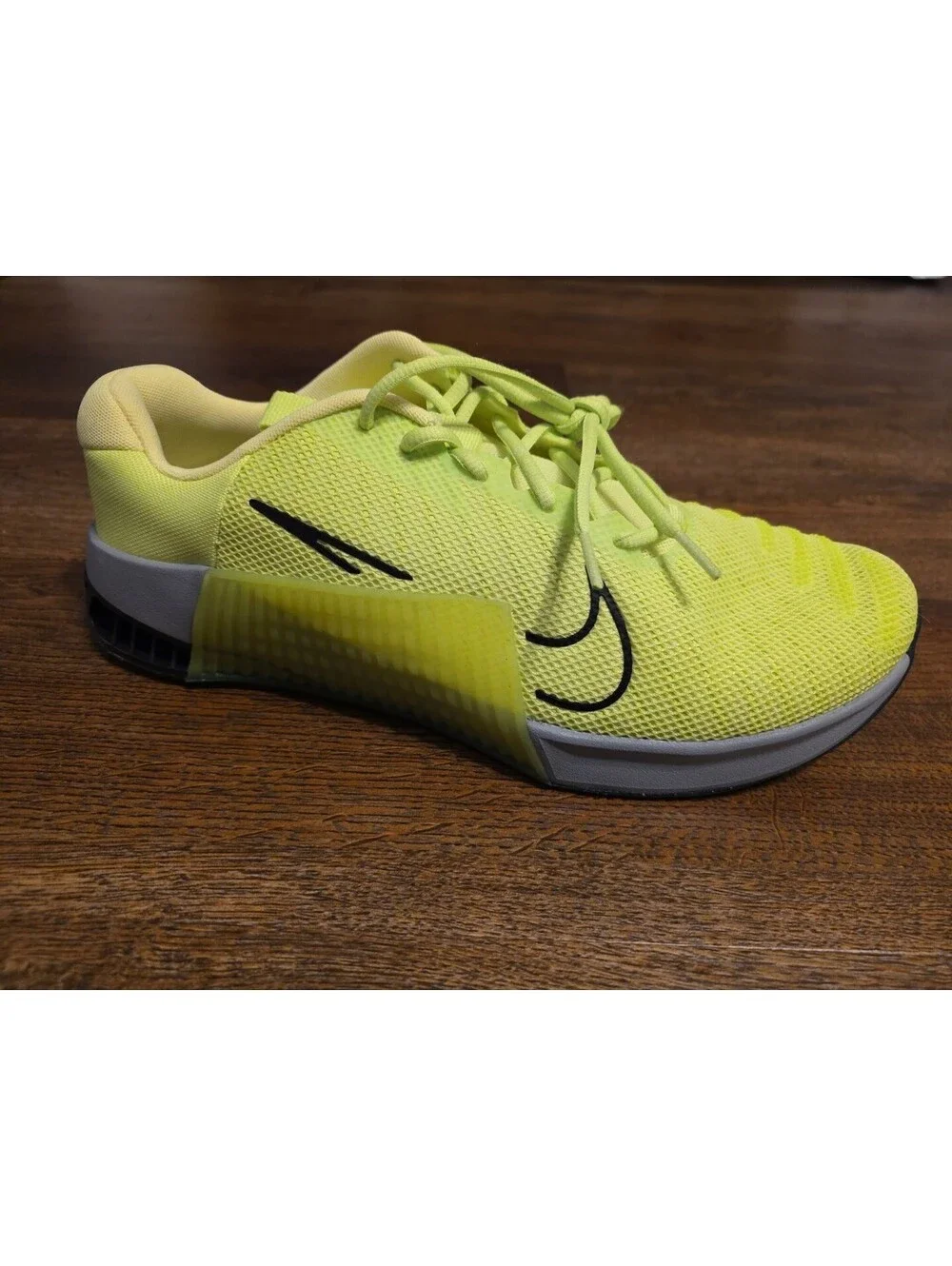 Size 12.5 Nike Metcon 9 Men Training Shoes Light Lemon Twist Volt DZ2617 701 New